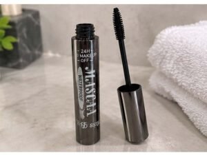 Waterproof 24H Mascara – Black Long-Lasting Eyelash Mascara